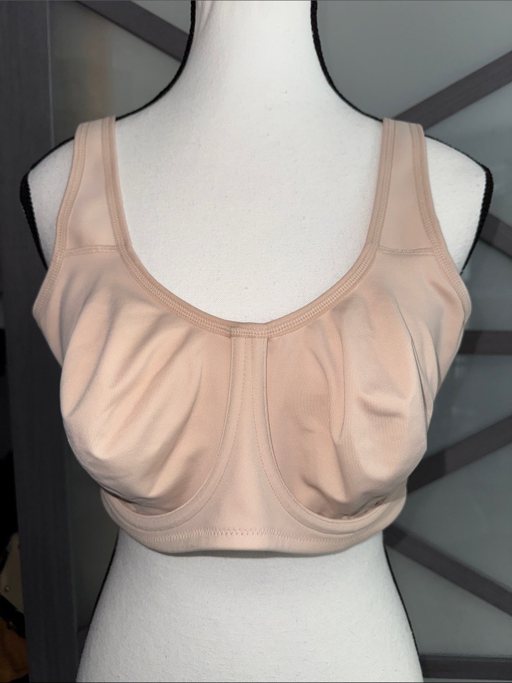 Wacoal Simone High Impact Underwire Sports Bra Nude 40G
